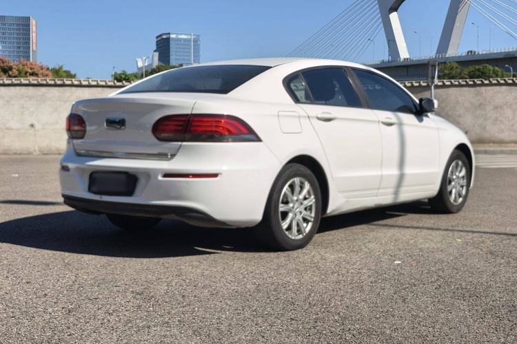 Used Qoros 3 2018 Sedan 1.6L Automatic Leading Model Exterior 7