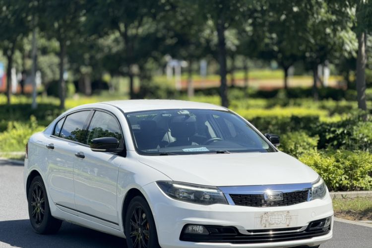 Used Qoros 3 2018 Sedan 1.6L Automatic Leading Model Exterior 7