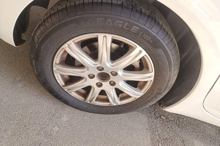 Used Qoros 3 2018 Sedan 1.6L Automatic Leading Model Exterior 8