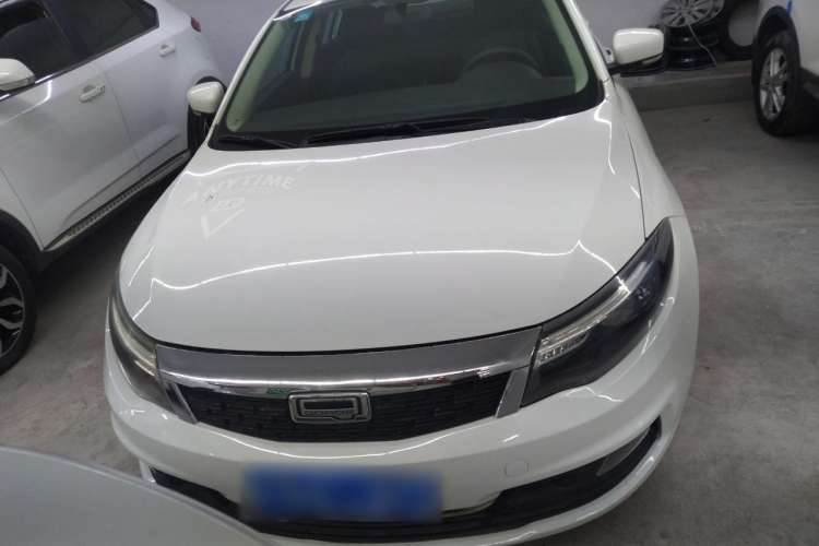 Used Qoros 3 2018 Sedan 1.6L Automatic Leading Model Front