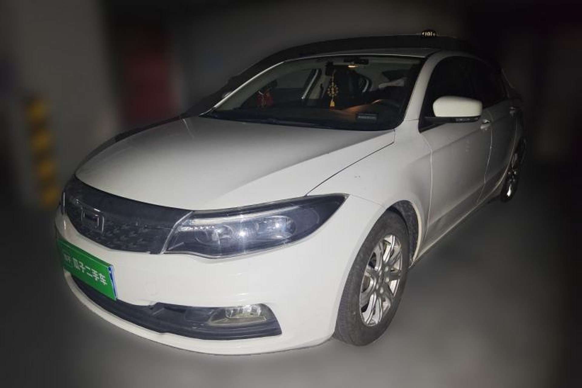 Used Qoros 3 2018 Sedan 1.6L Automatic Leading Model Front Left 45 Deg
