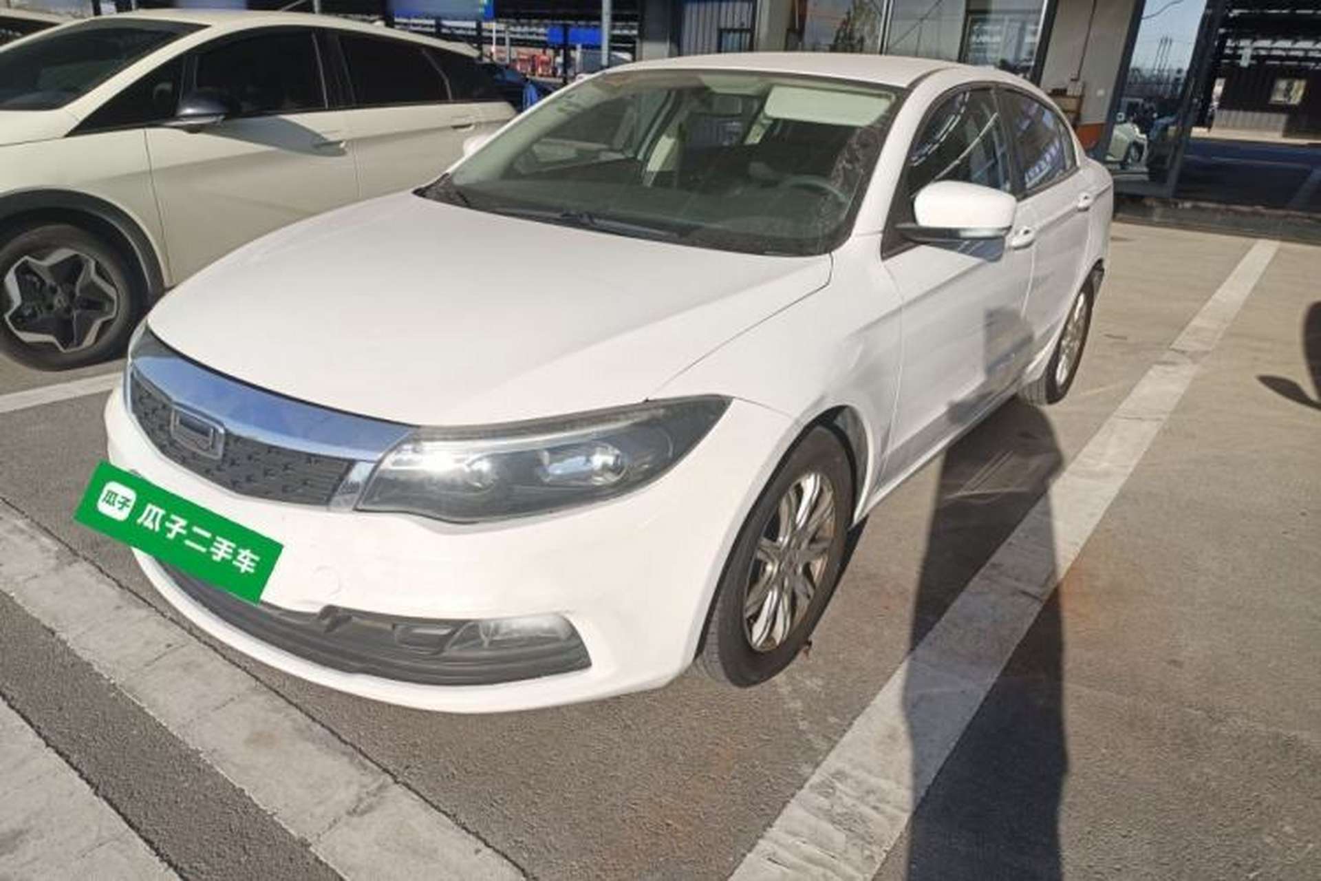 Used Qoros 3 2018 Sedan 1.6L Automatic Leading Model Front Left 45 Deg