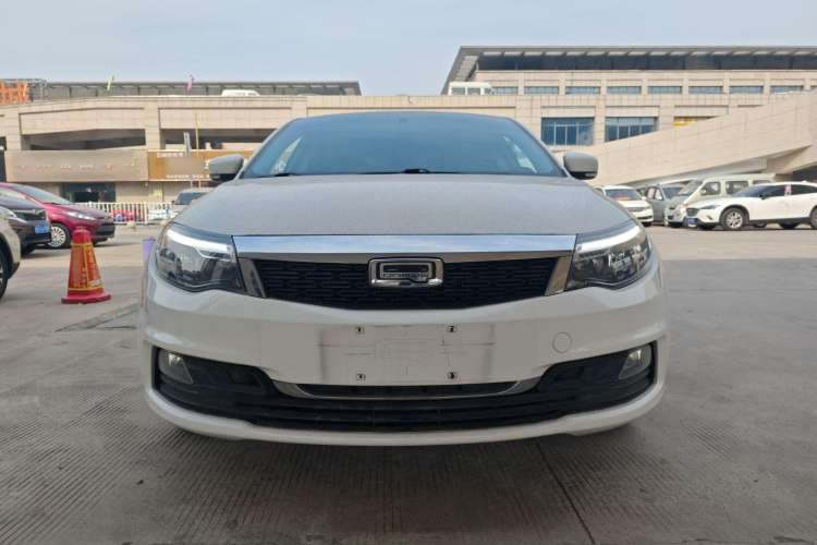 Used Qoros 3 2018 Sedan 1.6L Automatic Leading Model Front