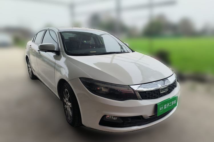 Used Qoros 3 2018 Sedan 1.6L Automatic Leading Model Front Right 45 Deg