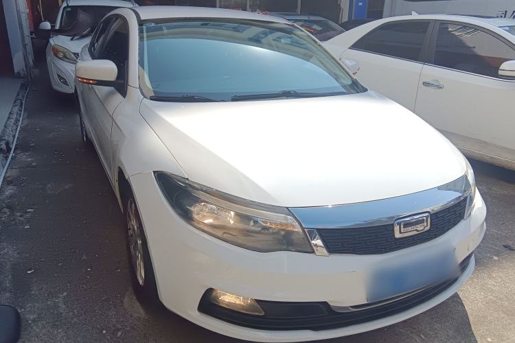 Used Qoros 3 2018 Sedan 1.6L Automatic Leading Model Front Right 45 Deg