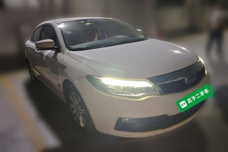 Used Qoros 3 2018 Sedan 1.6L Automatic Luxury Model Front Right 45 Deg