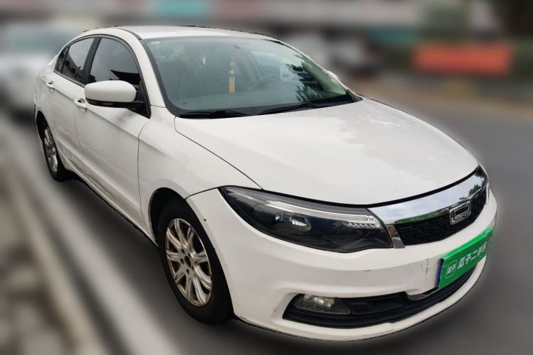 Used Qoros 3 2018 Sedan 1.6L Automatic Leading Model Front Right 45 Deg