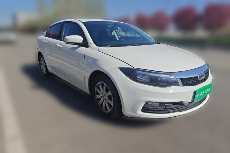 Used Qoros 3 2018 Sedan 1.6L Automatic Leading Model Front Right 45 Deg