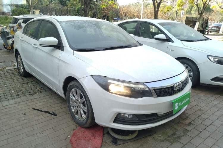 Used Qoros 3 2018 Sedan 1.6L Automatic Leading Model Front Right 45 Deg
