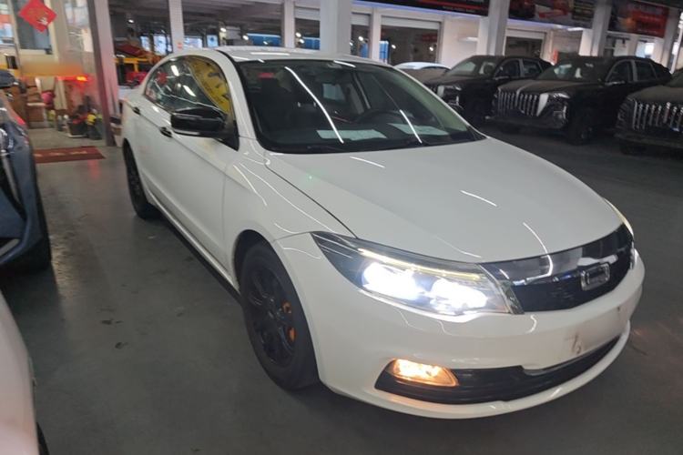 Used Qoros 3 2018 Sedan 1.6L Automatic Leading Model Front Right 45 Deg