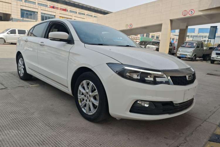 Used Qoros 3 2018 Sedan 1.6L Automatic Leading Model Front Right 45 Deg