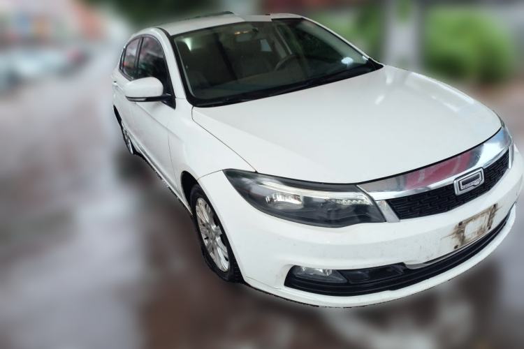 Used Qoros 3 2018 Sedan 1.6L Automatic Leading Model Front Right 45 Deg