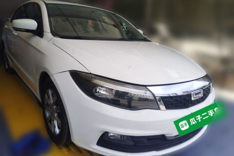 Used Qoros 3 2018 Sedan 1.6L Automatic Leading Model Front Right 45 Deg