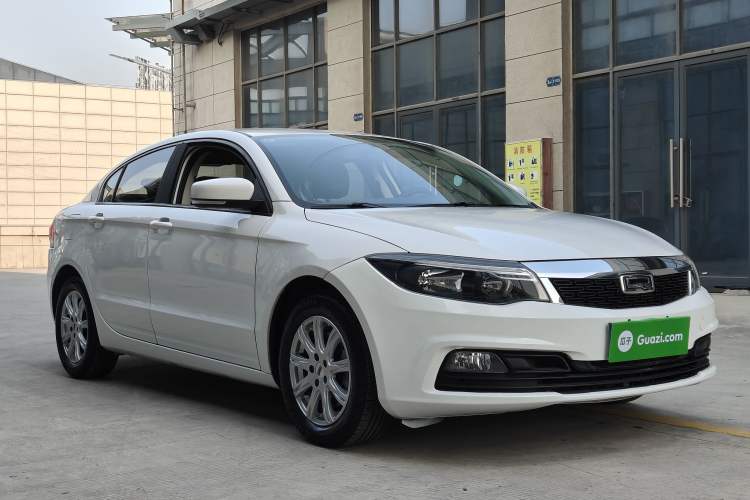 Used Qoros 3 2018 Sedan 1.6L Automatic Leading Model Front Right 45 Deg
