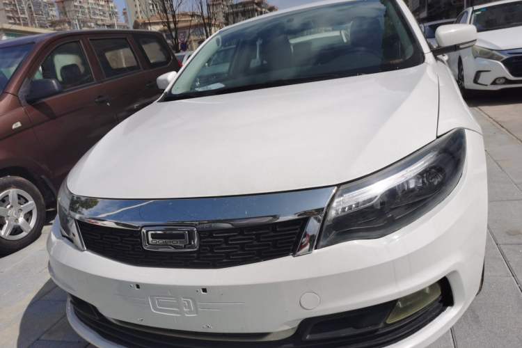 Used Qoros 3 2018 Sedan 1.6L Automatic Leading Model Front