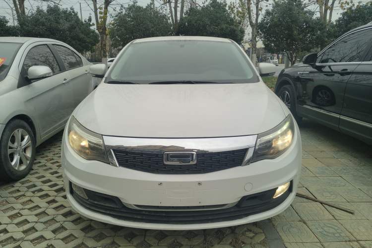 Used Qoros 3 2018 Sedan 1.6L Automatic Leading Model Front
