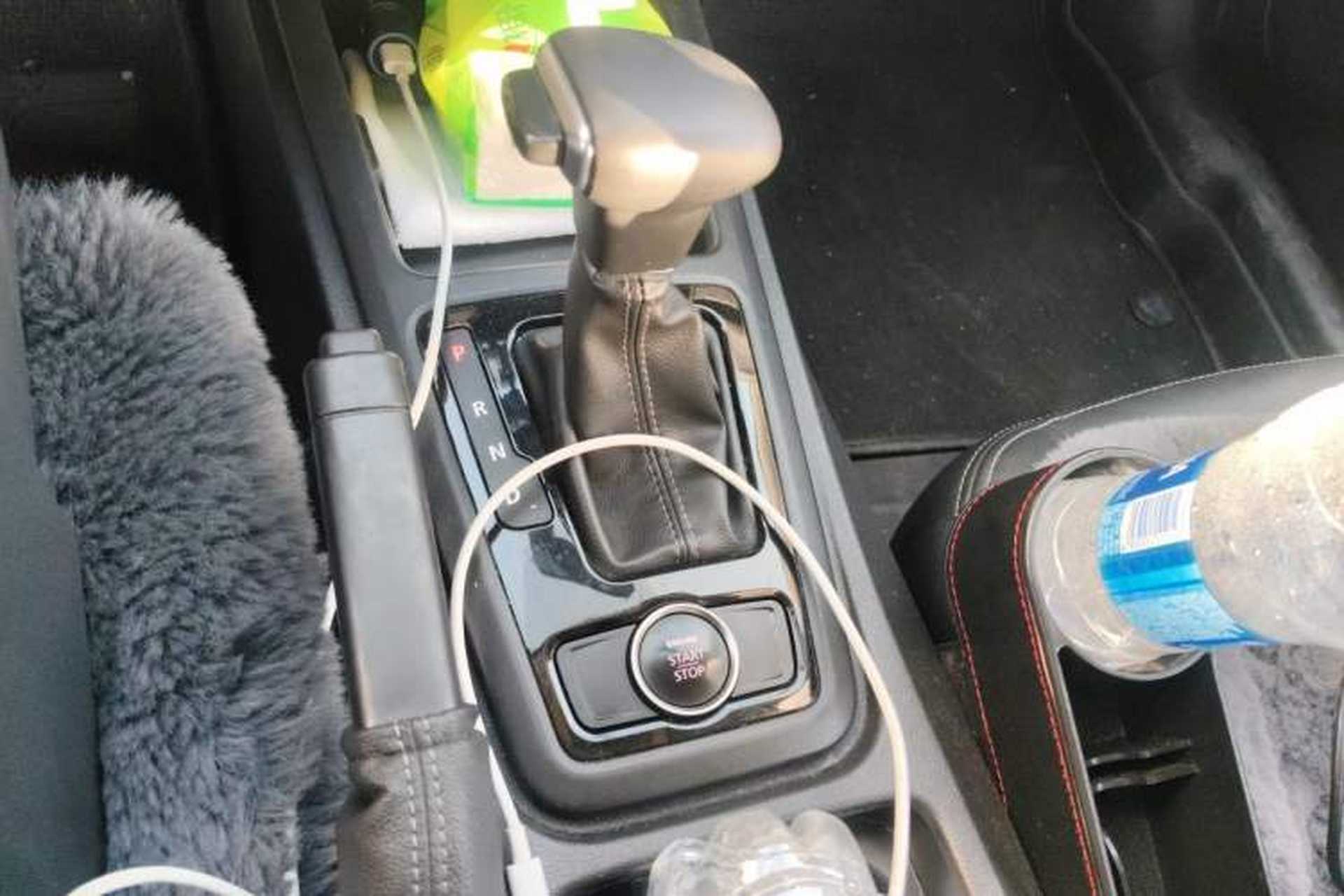 Used Qoros 3 2018 Sedan 1.6L Automatic Leading Model Gear Lever