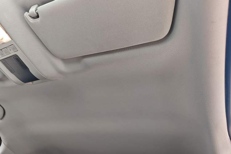 Used Qoros 3 2018 Sedan 1.6L Automatic Leading Model Headliner