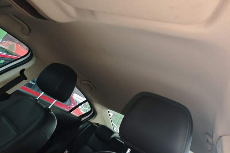 Used Qoros 3 2018 Sedan 1.6L Automatic Leading Model Headliner