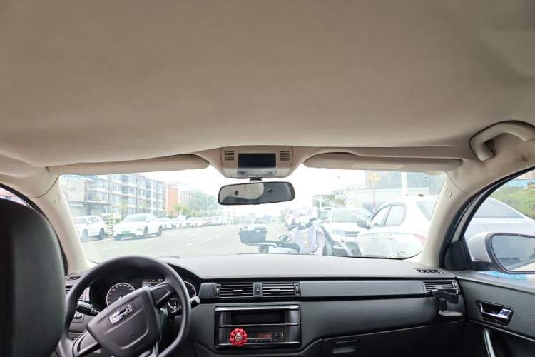 Used Qoros 3 2018 Sedan 1.6L Automatic Leading Model Headliner