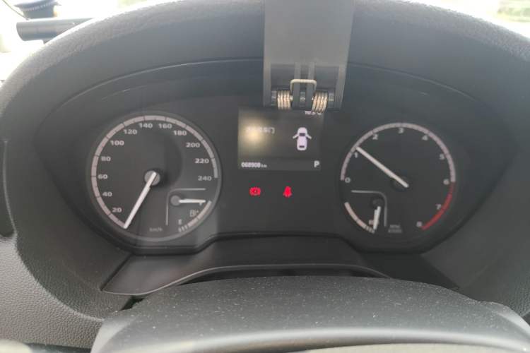 Used Qoros 3 2018 Sedan 1.6L Automatic Leading Model Instrument Cluster