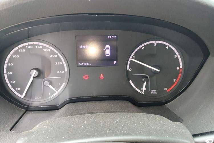 Used Qoros 3 2018 Sedan 1.6L Automatic Leading Model Instrument Cluster