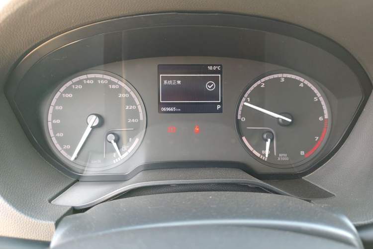 Used Qoros 3 2018 Sedan 1.6L Automatic Leading Model Instrument Cluster