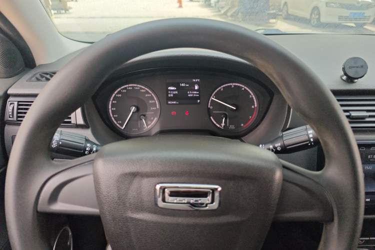 Used Qoros 3 2018 Sedan 1.6L Automatic Leading Model Instrument Cluster