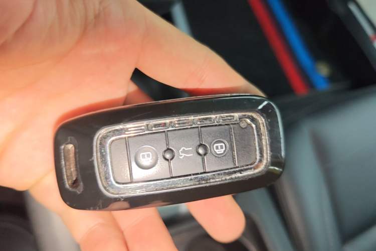 Used Qoros 3 2018 Sedan 1.6L Automatic Leading Model Interior 1