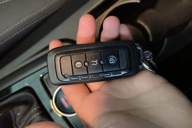 Used Qoros 3 2018 Sedan 1.6L Automatic Leading Model Interior 1