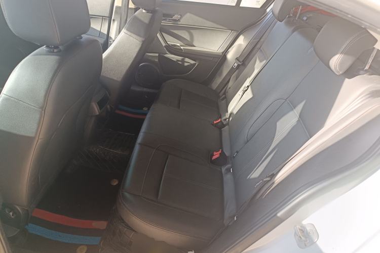 Used Qoros 3 2018 Sedan 1.6L Automatic Leading Model Interior 4