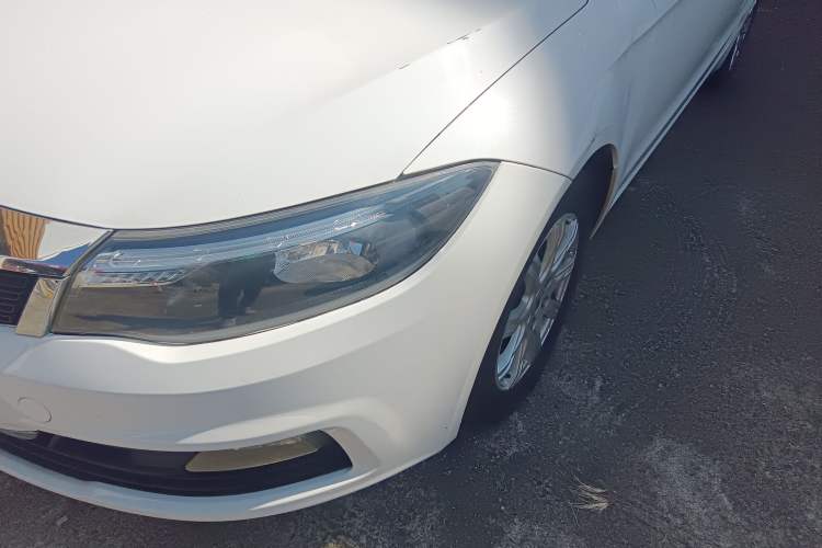 Used Qoros 3 2018 Sedan 1.6L Automatic Leading Model Left Front Headlight