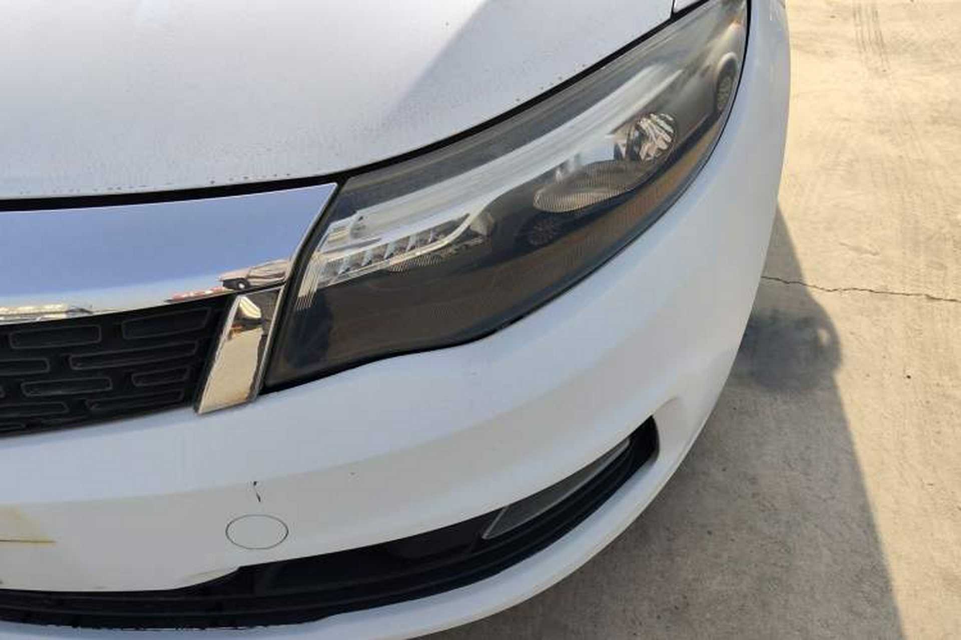 Used Qoros 3 2018 Sedan 1.6L Automatic Leading Model Left Front Headlight