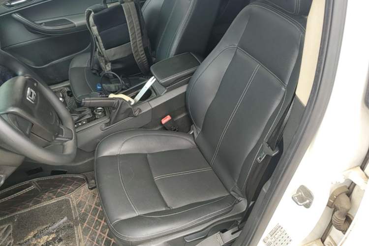 Used Qoros 3 2018 Sedan 1.6L Automatic Leading Model Left Front Seat