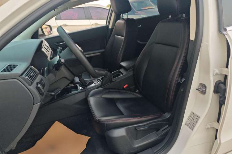 Used Qoros 3 2018 Sedan 1.6L Automatic Leading Model Left Front Seat