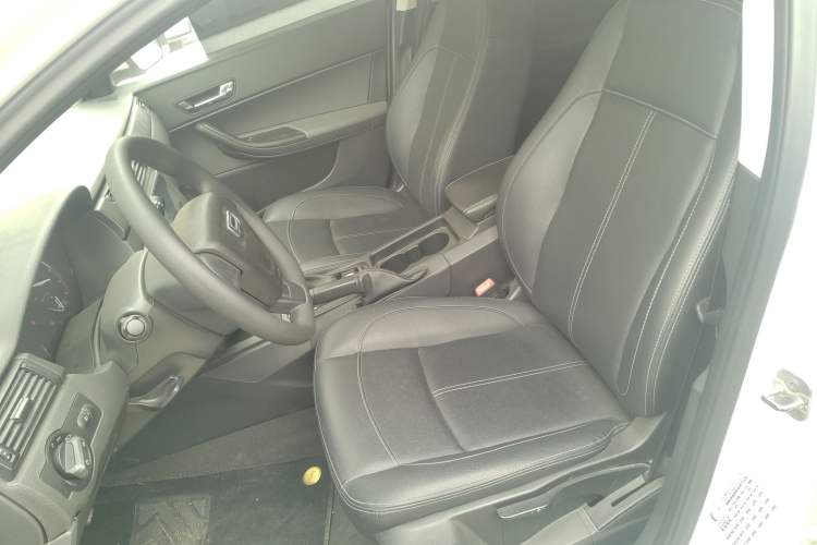 Used Qoros 3 2018 Sedan 1.6L Automatic Leading Model Left Front Seat