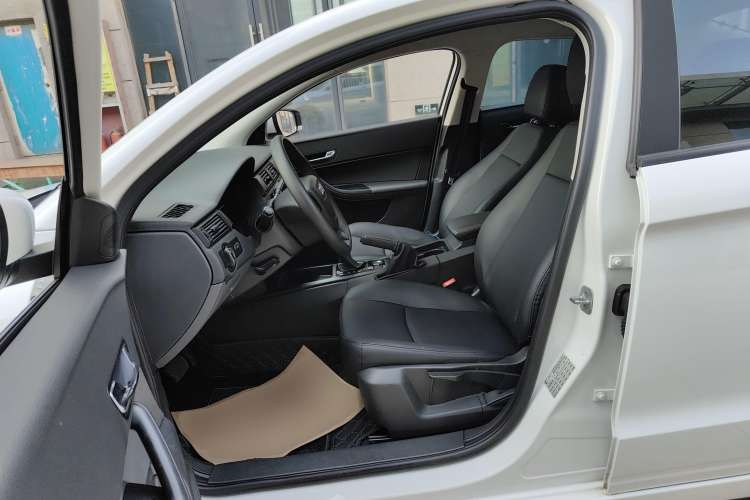 Used Qoros 3 2018 Sedan 1.6L Automatic Leading Model Left Front Seat