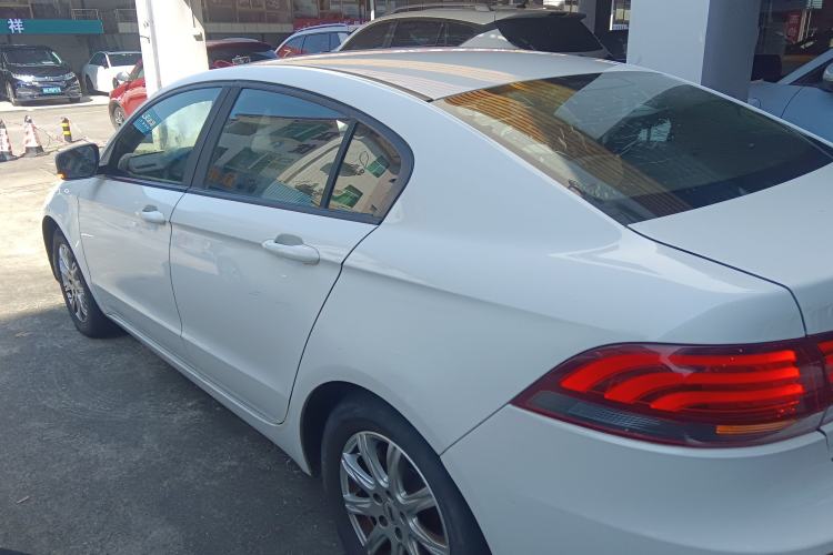 Used Qoros 3 2018 Sedan 1.6L Automatic Leading Model Left Side