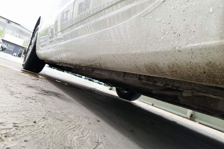 Used Qoros 3 2018 Sedan 1.6L Automatic Leading Model Left Side Sill