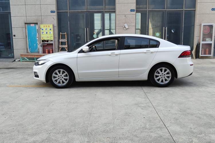 Used Qoros 3 2018 Sedan 1.6L Automatic Leading Model Left Side
