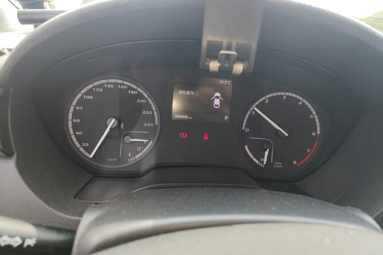 Used Qoros 3 2018 Sedan 1.6L Automatic Leading Model Odometer Close Up
