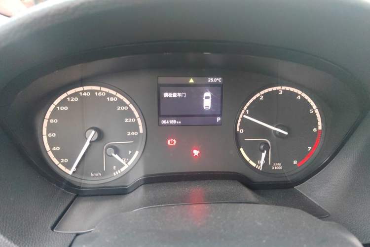 Used Qoros 3 2018 Sedan 1.6L Automatic Leading Model Odometer Close Up