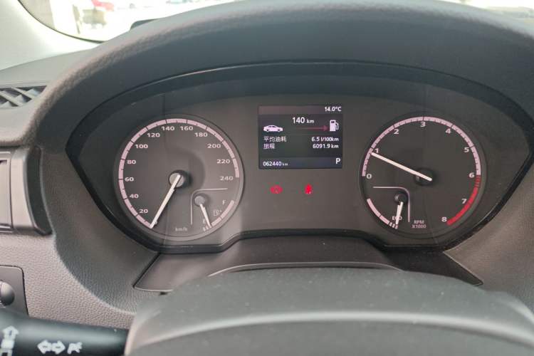 Used Qoros 3 2018 Sedan 1.6L Automatic Leading Model Odometer Close Up