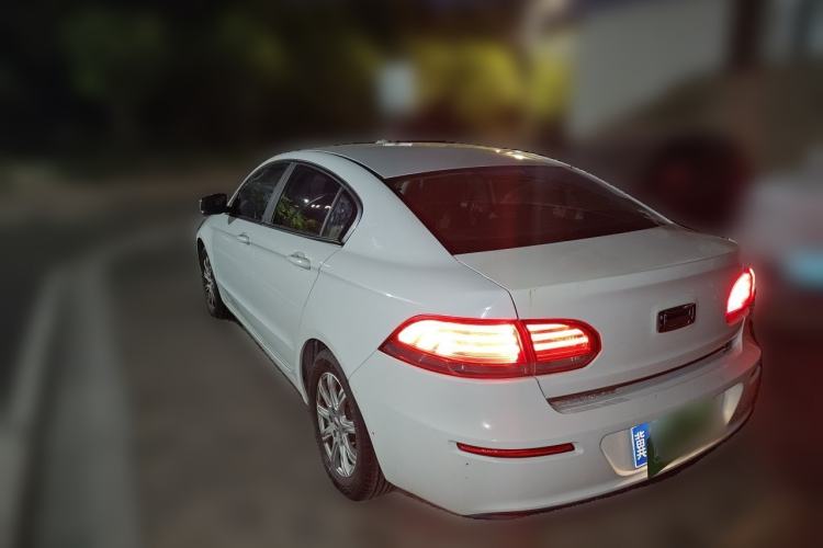 Used Qoros 3 2018 Sedan 1.6L Automatic Leading Model Rear Left 45 Deg
