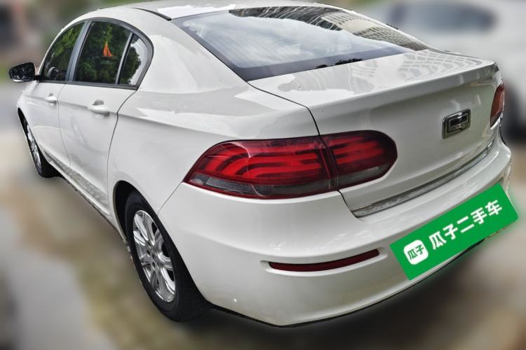 Used Qoros 3 2018 Sedan 1.6L Automatic Leading Model Rear Left 45 Deg