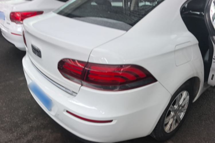Used Qoros 3 2018 Sedan 1.6L Automatic Leading Model Rear Right 45 Deg