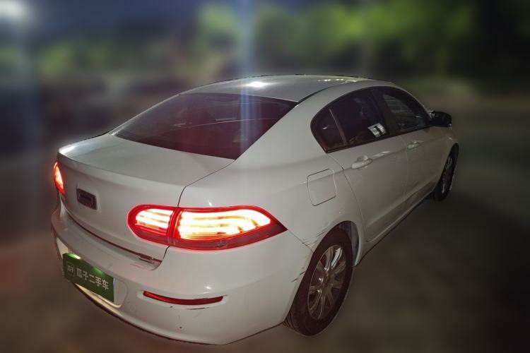 Used Qoros 3 2018 Sedan 1.6L Automatic Leading Model Rear Right 45 Deg