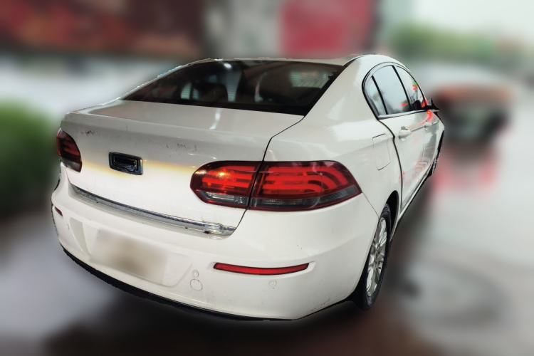 Used Qoros 3 2018 Sedan 1.6L Automatic Leading Model Rear Right 45 Deg