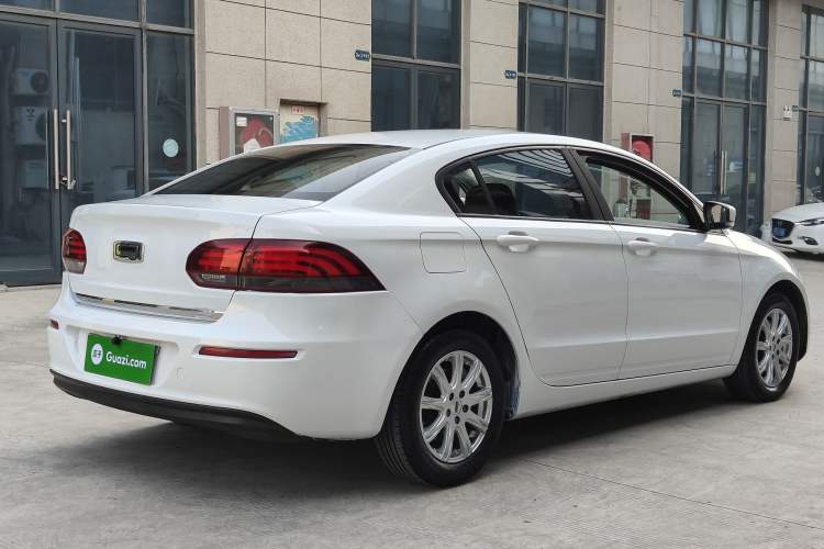 Used Qoros 3 2018 Sedan 1.6L Automatic Leading Model Rear Right 45 Deg