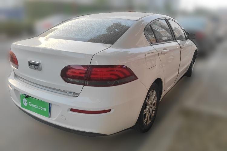 Used Qoros 3 2018 Sedan 1.6L Automatic Leading Model Rear Right 45 Deg